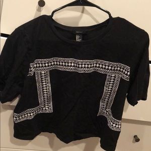 Cropped tee